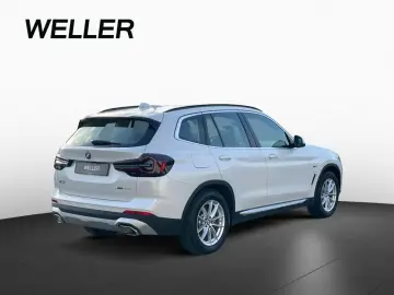 BMW X3 xDrive30e Pano HuD HiFi Kam Laser KomZu DA