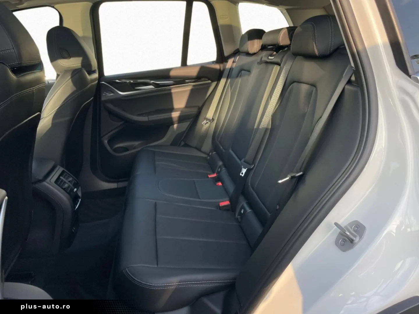 BMW X3 xDrive30e Pano HuD HiFi Kam Laser KomZu DA