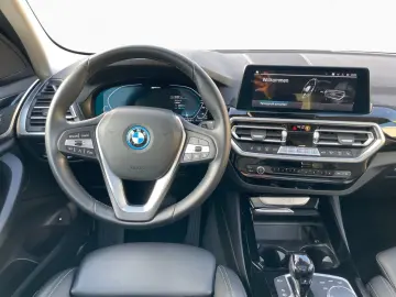 BMW X3 xDrive30e Pano HuD HiFi Kam Laser KomZu DA