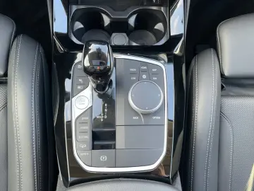 BMW X3 xDrive30e Pano HuD HiFi Kam Laser KomZu DA