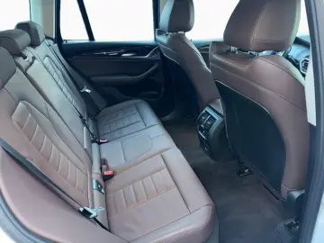 BMW X3 xDrive30e HeadUp Kamera SpoSi Bluetooth HUD