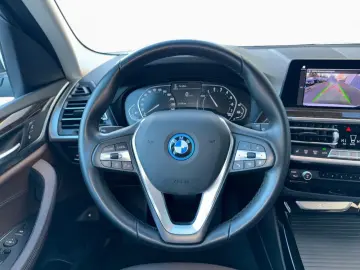 BMW X3 xDrive30e HeadUp Kamera SpoSi Bluetooth HUD