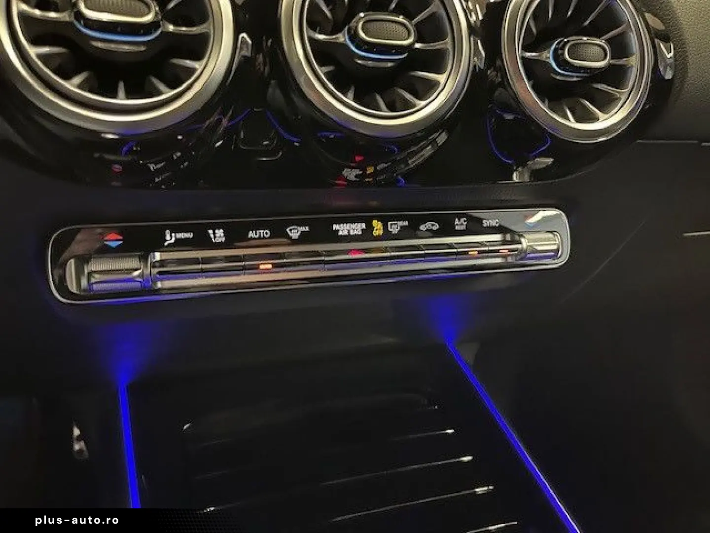 MERCEDES-BENZ GLA 200 d AMG-Line AHK  Multibeam  Distronic