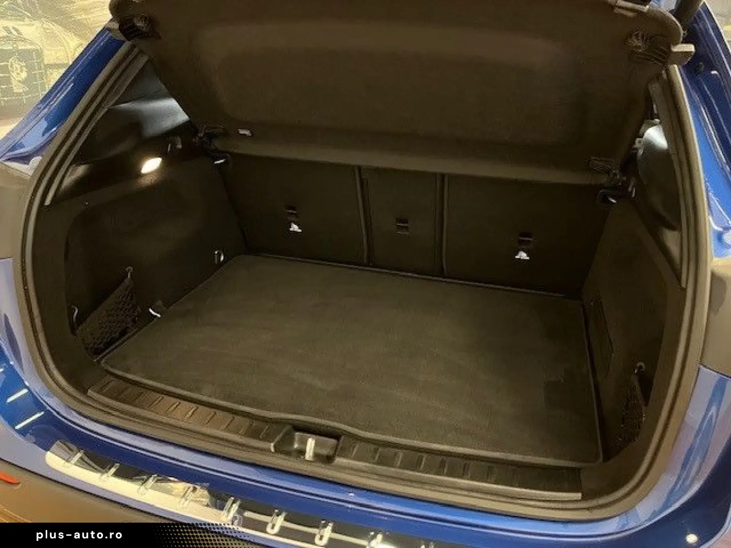 MERCEDES-BENZ GLA 200 d AMG-Line AHK  Multibeam  Distronic