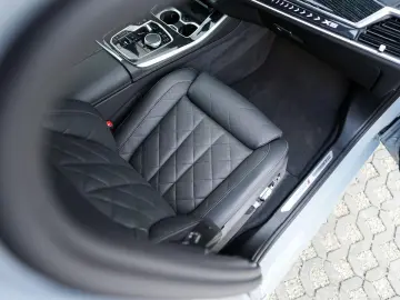 BMW X5 xDrive40d M-Sport AHK ACC PANO Sitzlüft 360