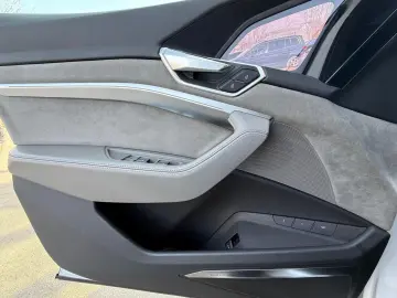 AUDI e-tron Sportback ADVANCED 55 QUATTRO 22KW PANOR