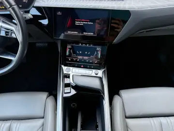 AUDI e-tron Sportback ADVANCED 55 QUATTRO 22KW PANOR