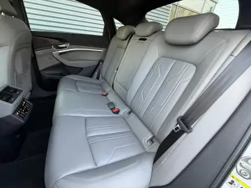 AUDI e-tron Sportback ADVANCED 55 QUATTRO 22KW PANOR