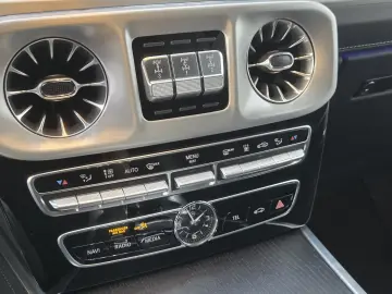 MERCEDES-BENZ G 500 AMG Night Standheizung Entertainment AHK