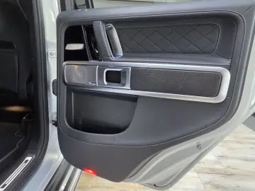 MERCEDES-BENZ G 500 AMG Night Standheizung Entertainment AHK