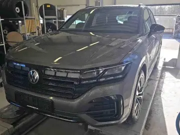 VW TOUAREG 3.0TDi R-LINE 4M IQ-L. ACC HuD PANO 360