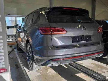 VW TOUAREG 3.0TDi R-LINE 4M IQ-L. ACC HuD PANO 360