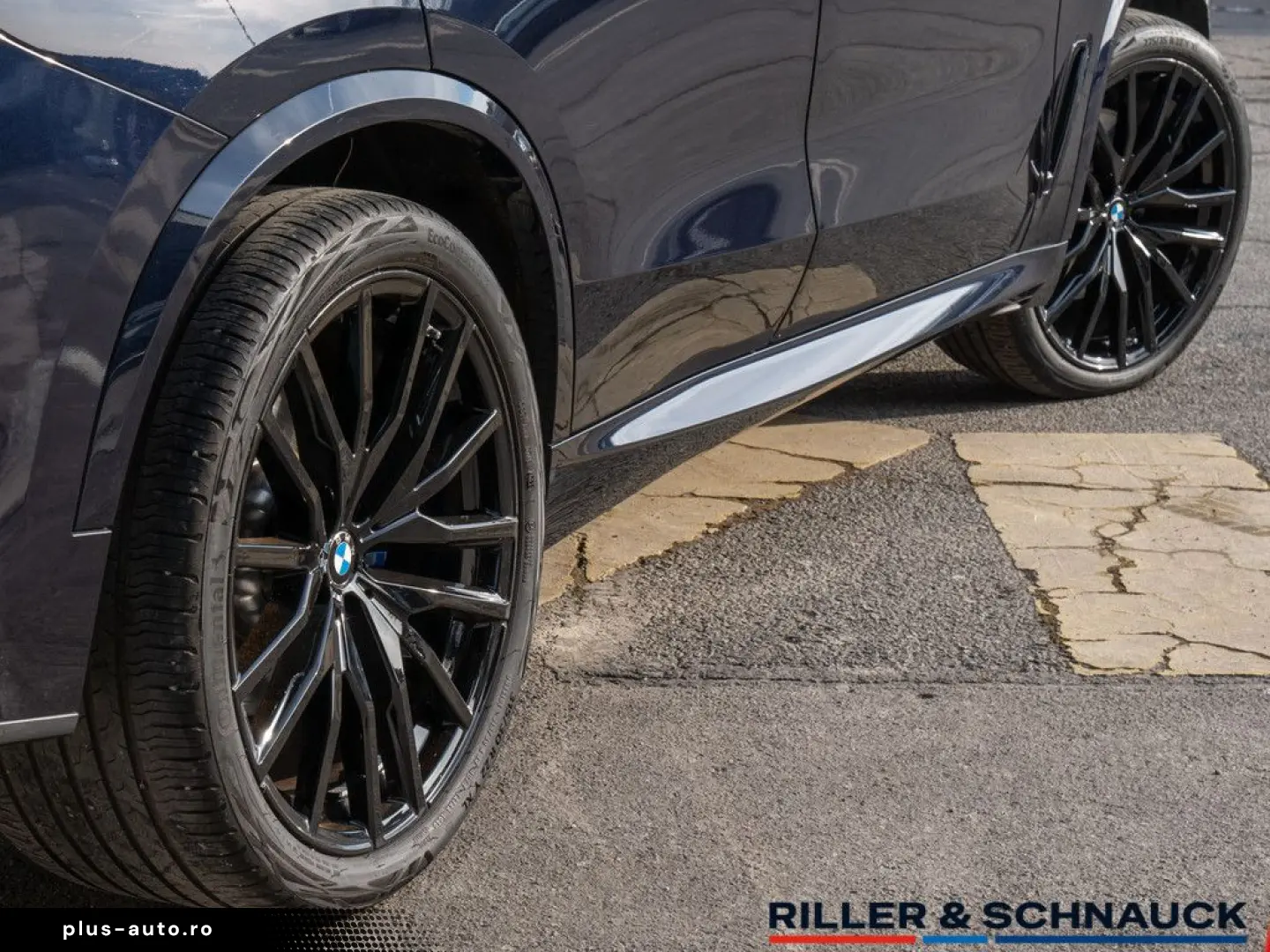 BMW X5 xDrive 40i M-Sport LASER PANO HUD LEDER H K M