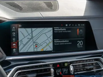 BMW X5 xDrive 40i M-Sport LASER PANO HUD LEDER H K M