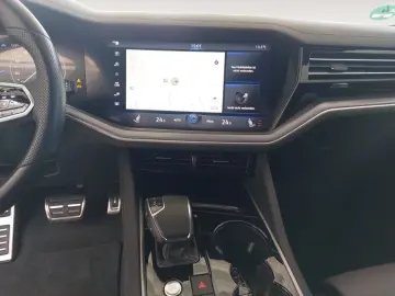 VW Touareg 3.0 V6 TDI 4Motion DPF Aut. R-Line