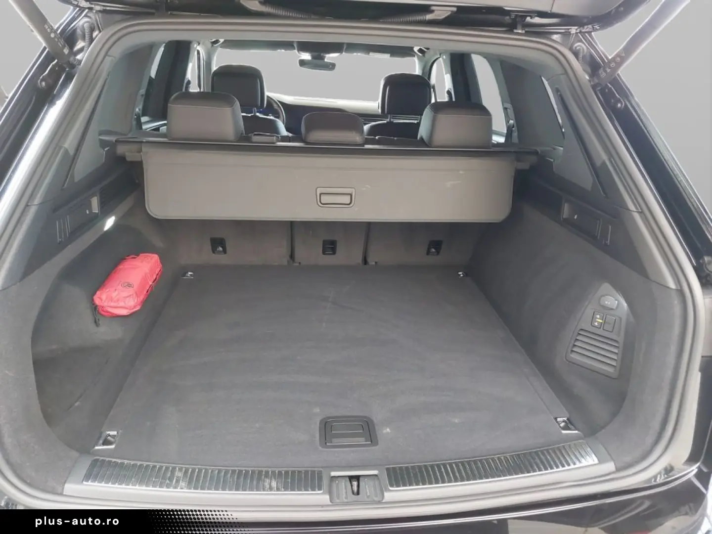 VW Touareg 3.0 V6 TDI 4Motion DPF Aut. R-Line