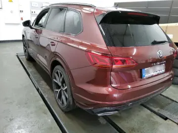 VW TOUAREG 3.0TDi R-LINE 4M IQ-LIGHT ACC PANO 360