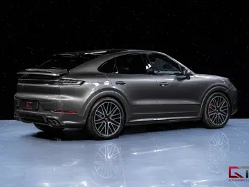 PORSCHE Cayenne S E-Hyb Coupé 2025 Sp-Design 22  HD Pano