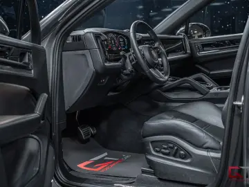 PORSCHE Cayenne S E-Hyb Coupé 2025 Sp-Design 22  HD Pano