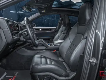 PORSCHE Cayenne S E-Hyb Coupé 2025 Sp-Design 22  HD Pano