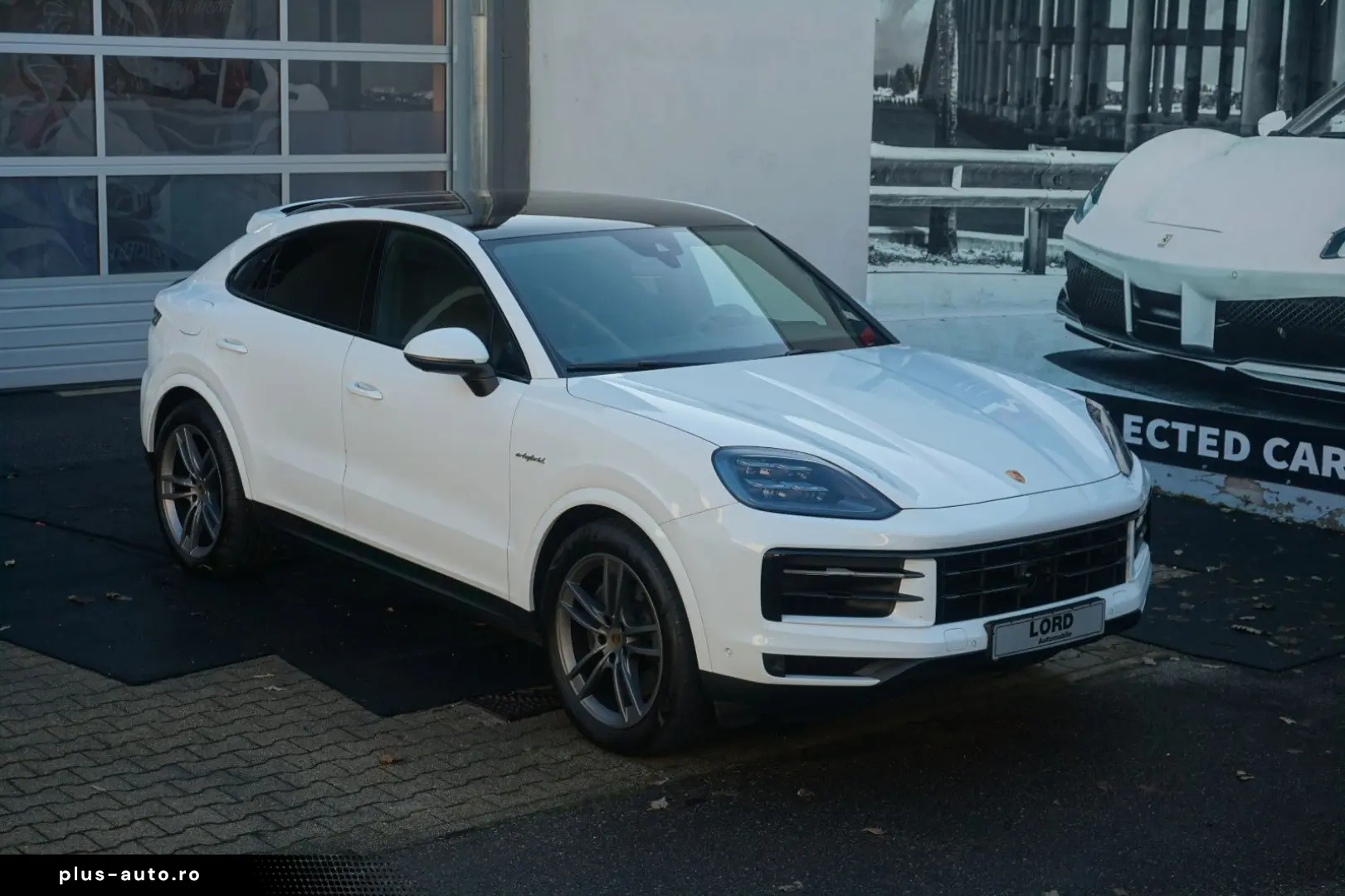 PORSCHE Cayenne Coupe E-Hybrid Luft HD Matrix BOSE 360