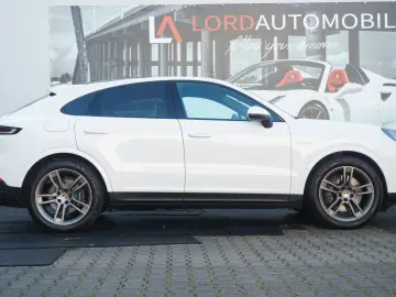 PORSCHE Cayenne Coupe E-Hybrid Luft HD Matrix BOSE 360