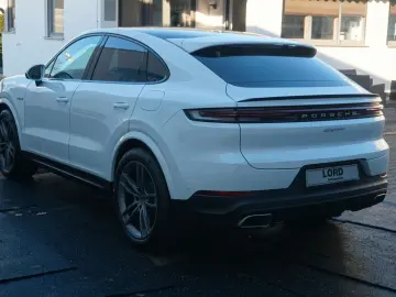 PORSCHE Cayenne Coupe E-Hybrid Luft HD Matrix BOSE 360
