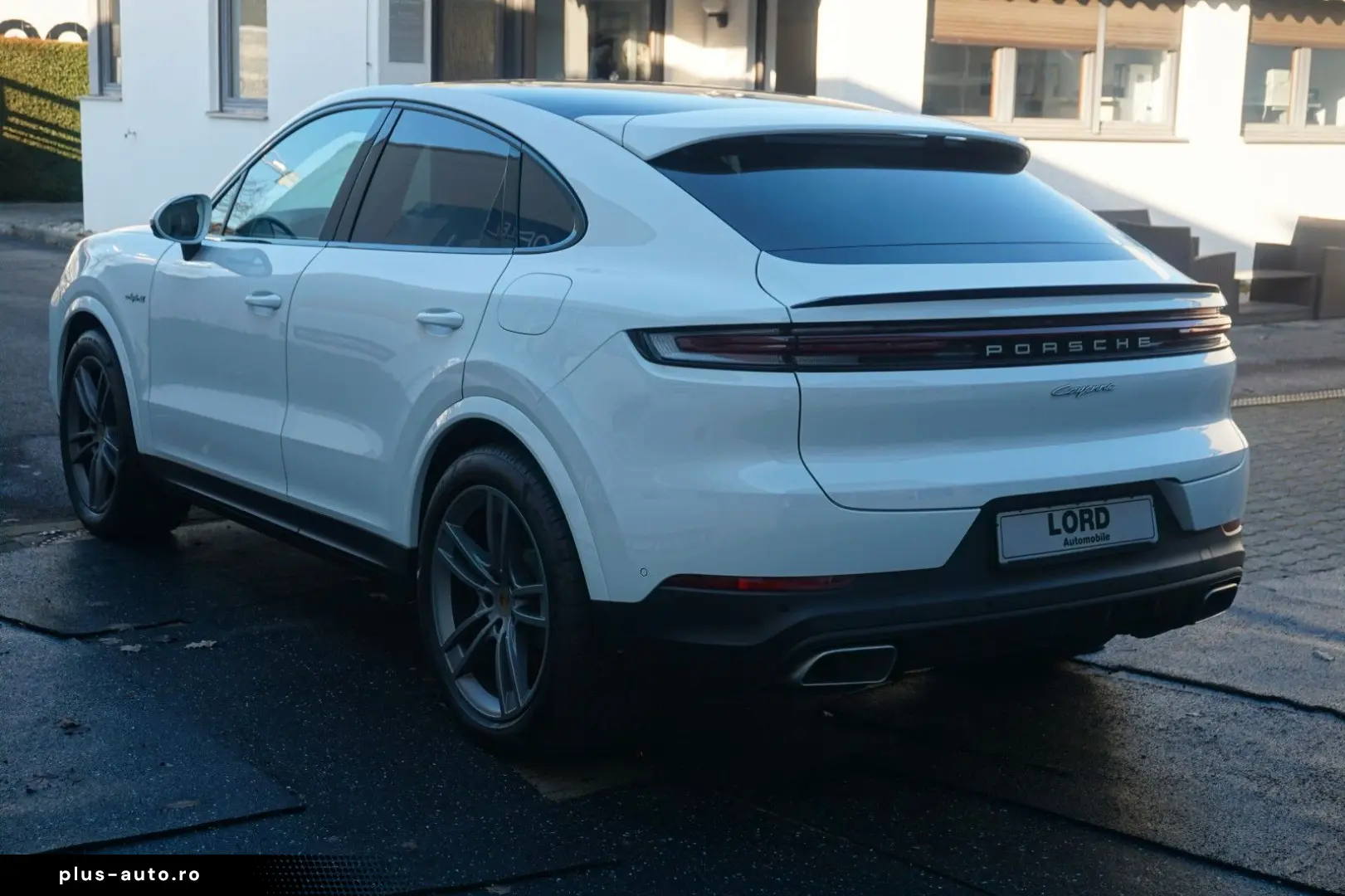 PORSCHE Cayenne Coupe E-Hybrid Luft HD Matrix BOSE 360