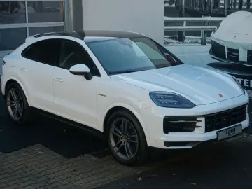 PORSCHE Cayenne Coupe E-Hybrid Luft HD Matrix BOSE 360