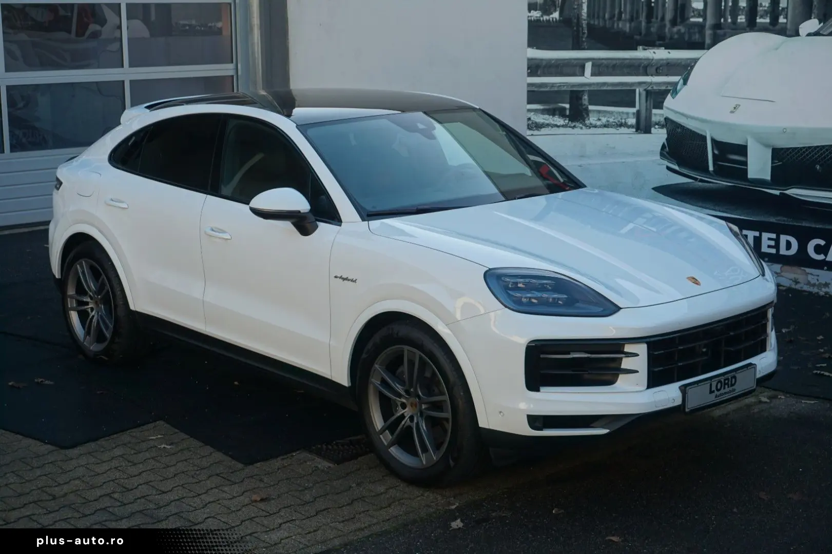 PORSCHE Cayenne Coupe E-Hybrid Luft HD Matrix BOSE 360