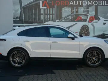 PORSCHE Cayenne Coupe E-Hybrid Luft HD Matrix BOSE 360