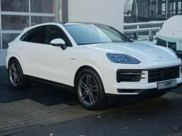 PORSCHE Cayenne Coupe E-Hybrid Luft HD Matrix BOSE 360
