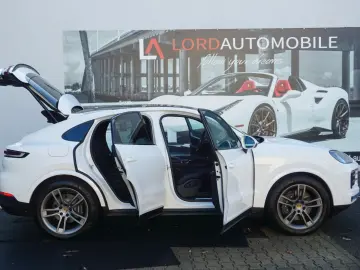 PORSCHE Cayenne Coupe E-Hybrid Luft HD Matrix BOSE 360