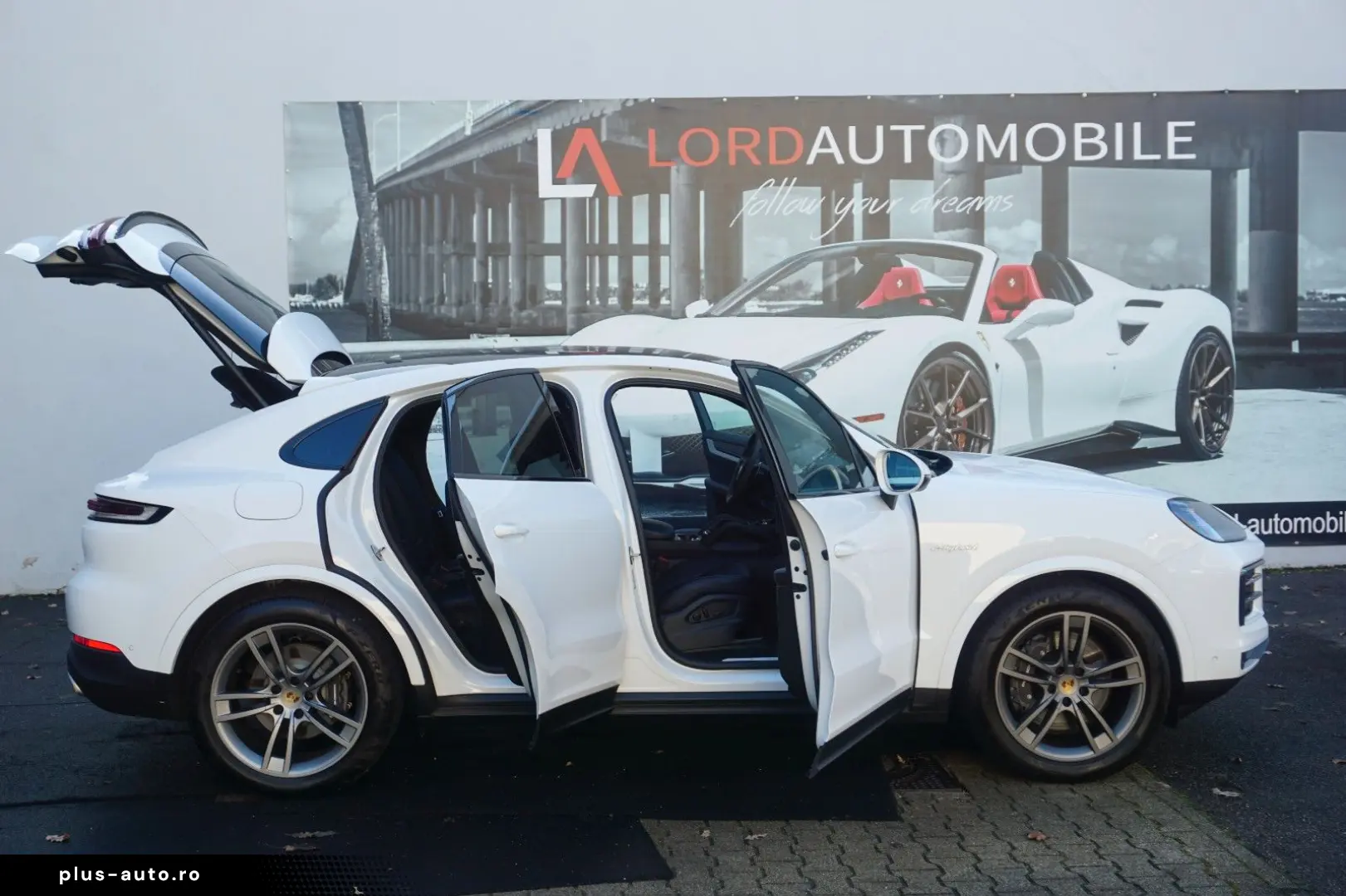 PORSCHE Cayenne Coupe E-Hybrid Luft HD Matrix BOSE 360