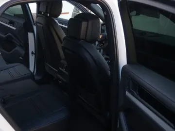 PORSCHE Cayenne Coupe E-Hybrid Luft HD Matrix BOSE 360