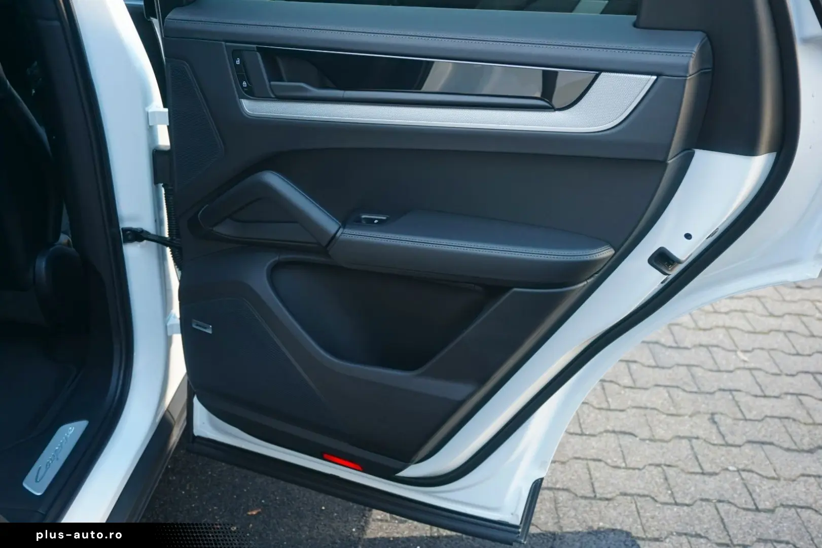 PORSCHE Cayenne Coupe E-Hybrid Luft HD Matrix BOSE 360