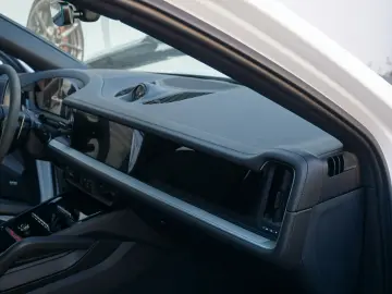 PORSCHE Cayenne Coupe E-Hybrid Luft HD Matrix BOSE 360