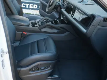 PORSCHE Cayenne Coupe E-Hybrid Luft HD Matrix BOSE 360