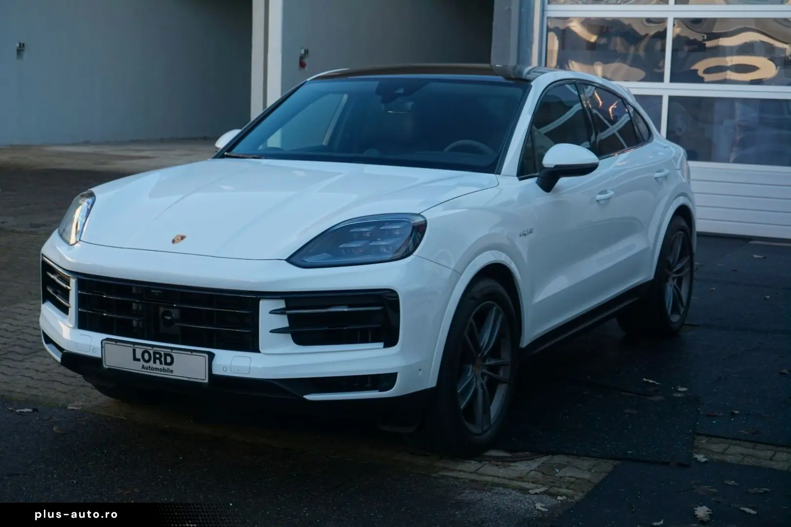 PORSCHE Cayenne Coupe E-Hybrid Luft HD Matrix BOSE 360