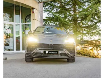LAMBORGHINI Urus 4.0 V8 Auto. PANO 23 360  B&O HUD CARBON VO