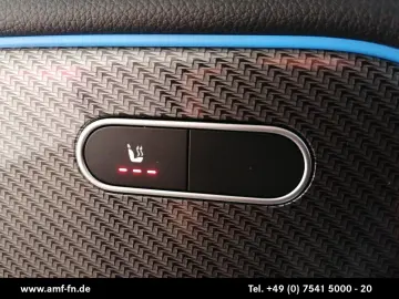 MERCEDES-BENZ GLA 200d 4MATIC AMG-LINE   DISTRO   RFK   LED