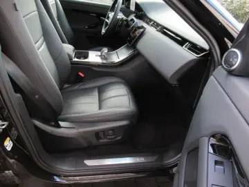 LAND ROVER MY25 NEW D200 DYN SE BLACK PANO 11 4 KEY 20`NP75