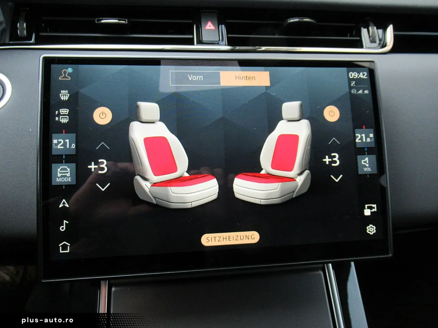 LAND ROVER MY25 NEW D200 DYN SE BLACK PANO 11 4 KEY 20`NP75