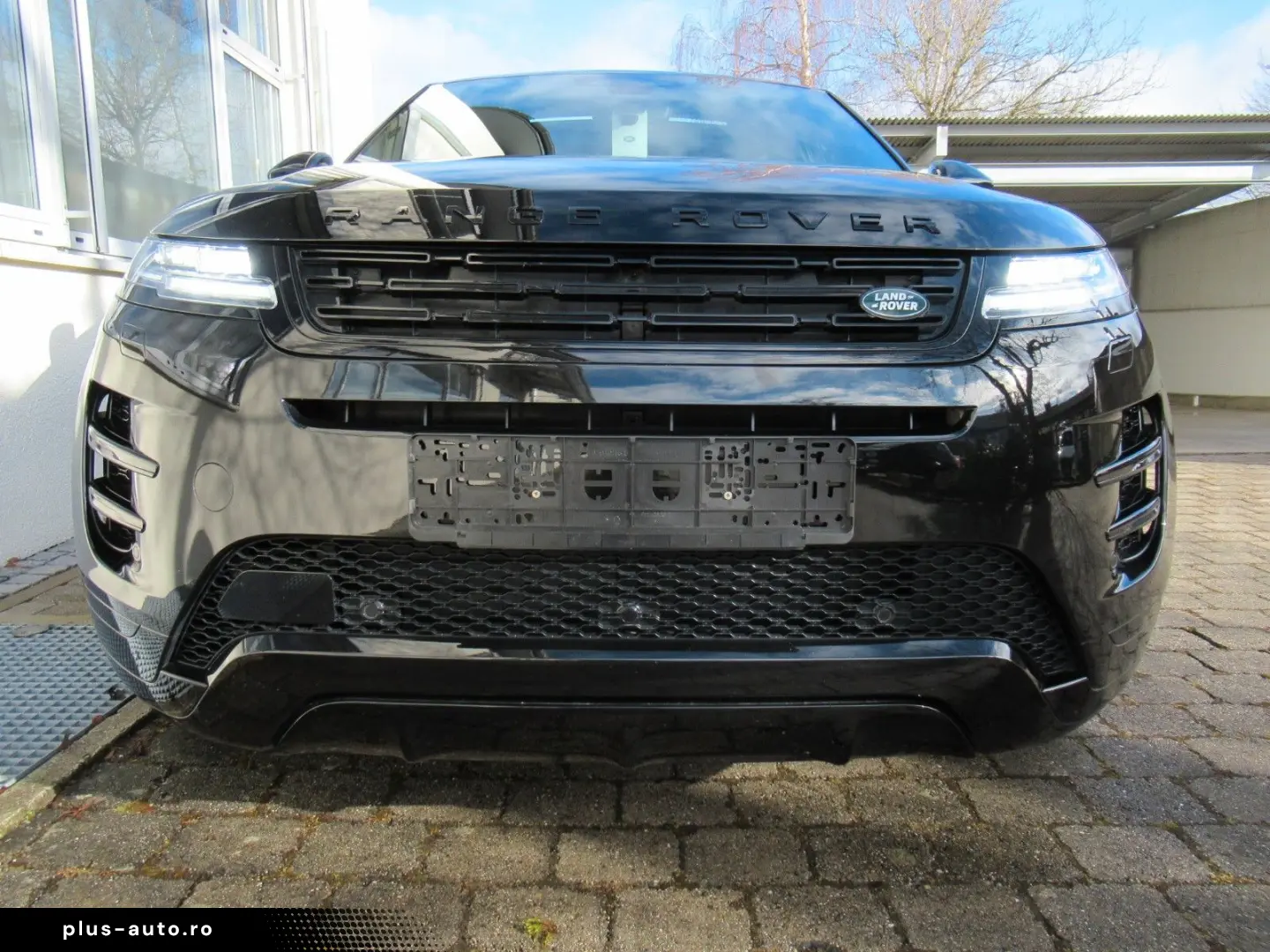 LAND ROVER MY25 NEW D200 DYN SE BLACK PANO 11 4 KEY 20`NP75