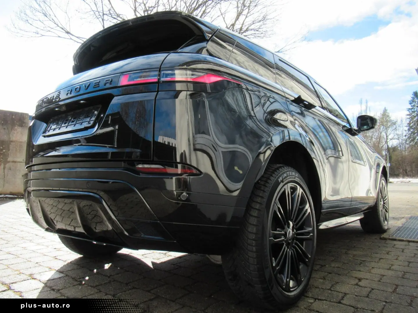 LAND ROVER MY25 NEW D200 DYN SE BLACK PANO 11 4 KEY 20`NP75