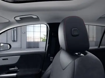 MERCEDES-BENZ GLA 200 d 4M AMG Sport LED Pano Navi S&hellip;