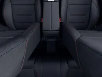 MERCEDES-BENZ GLA 200 d 4M AMG Sport LED Pano Navi S&hellip;