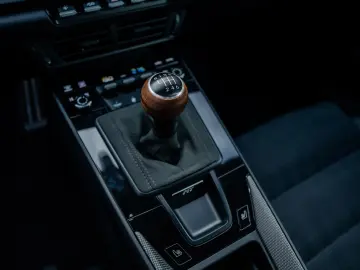 PORSCHE 992.2 Carrera T   Schalter   18-Wege   Lift