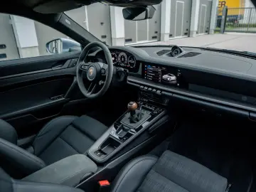 PORSCHE 992.2 Carrera T   Schalter   18-Wege   Lift