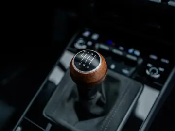 PORSCHE 992.2 Carrera T   Schalter   18-Wege   Lift